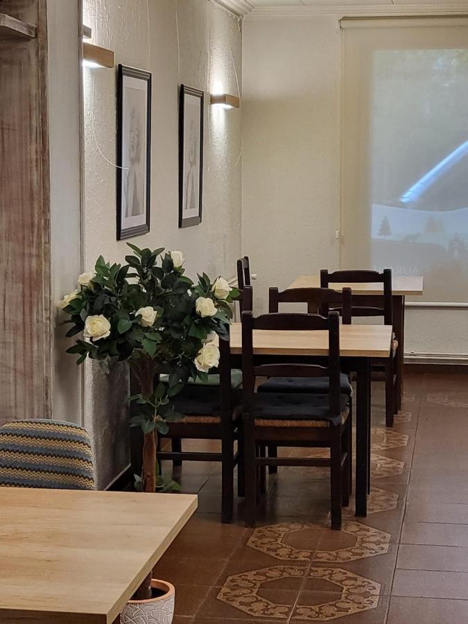 Hostal Torras Сан-Іларі-Сакальм Екстер'єр фото